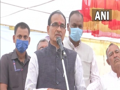 MP CM inaugurates 400 reconstructed houses in Sehore destroyed in 2020 Narmada floods | MP CM inaugurates 400 reconstructed houses in Sehore destroyed in 2020 Narmada floods