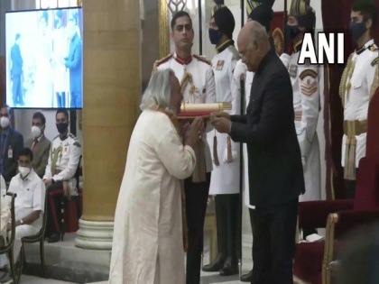 Classical singer Pandit Chhannulal Mishra conferred with Padma Vibhushan | Classical singer Pandit Chhannulal Mishra conferred with Padma Vibhushan