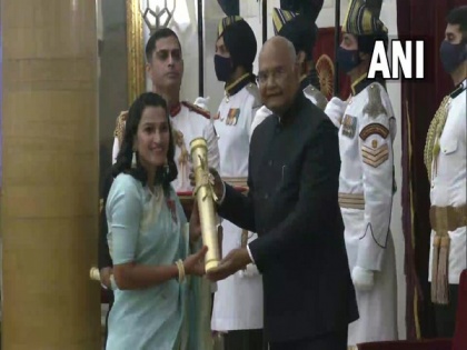 Women's hockey team captain Rani Rampal conferred with Padma Shri award | Women's hockey team captain Rani Rampal conferred with Padma Shri award