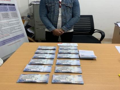 CISF seizes 1.2 lakh Saudi Riyals from passenger at Delhi's IGI airport | CISF seizes 1.2 lakh Saudi Riyals from passenger at Delhi's IGI airport