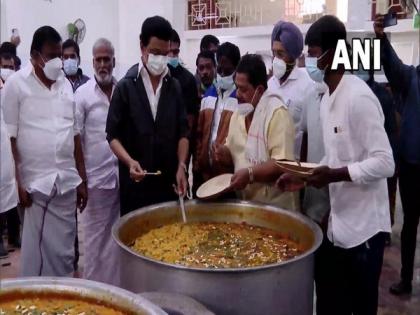 TN: CM Stalin visits rain-affected areas in Chennai, distributes food to needy people | TN: CM Stalin visits rain-affected areas in Chennai, distributes food to needy people