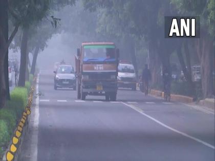 Delhi's AQI under 'very poor' category, residents concerned about rising health risks | Delhi's AQI under 'very poor' category, residents concerned about rising health risks