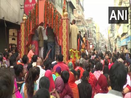 'Shobha Yatra' of Goddess Annapurna reaches Kanpur | 'Shobha Yatra' of Goddess Annapurna reaches Kanpur