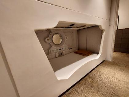 Indian Railways introduces first 'Pod' retiring rooms in Mumbai central station | Indian Railways introduces first 'Pod' retiring rooms in Mumbai central station Indian Railways introduces first 'Pod' retiring rooms in Mumbai central station | Indian Railways introduces first 'Pod' retiring rooms in Mumbai central station