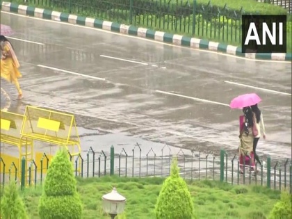 IMD predicts widespread rainfall in Karnataka over next four days | IMD predicts widespread rainfall in Karnataka over next four days