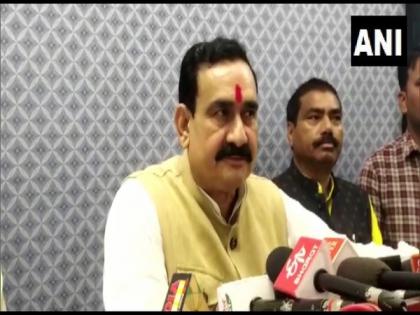 Some clowns try to dishonour India: Narottam Mishra slams Kapil Sibal for backing Vir Das | Some clowns try to dishonour India: Narottam Mishra slams Kapil Sibal for backing Vir Das Some clowns try to dishonour India: Narottam Mishra slams Kapil Sibal for backing Vir Das | Some clowns try to dishonour India: Narottam Mishra slams Kapil Sibal for backing Vir Das