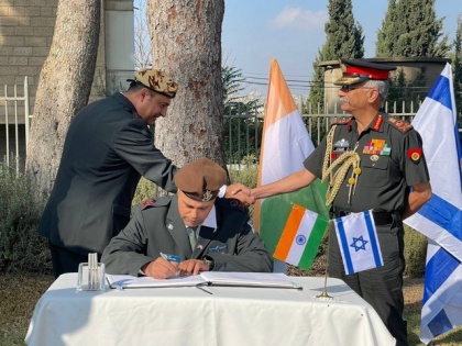 Army Chief Narvane visits Indian Soldiers War Memorial in Jerusalem | Army Chief Narvane visits Indian Soldiers War Memorial in Jerusalem