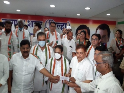 Maharashtra: Former BJP leader Ravindra Bhoyar joins Congress | Maharashtra: Former BJP leader Ravindra Bhoyar joins Congress