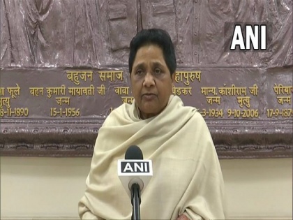 Mayawati condemns lathi-charge on students protesting over teachers' recruitment in Lucknow | Mayawati condemns lathi-charge on students protesting over teachers' recruitment in Lucknow