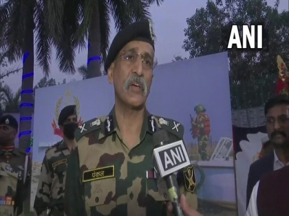 We have women personnel at all border gates for frisking of women, says BSF DG | We have women personnel at all border gates for frisking of women, says BSF DG