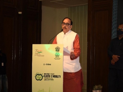 Indian Auto sector must go global, look for major share of global electric auto market: Union Minister Mahendra Nath Pandey | Indian Auto sector must go global, look for major share of global electric auto market: Union Minister Mahendra Nath Pandey