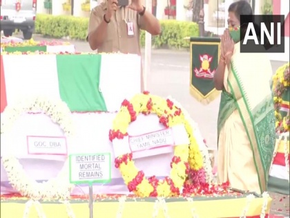 Telangana Governor pays floral tribute to CDS Bipin Rawat at Madras Regimental Centre | Telangana Governor pays floral tribute to CDS Bipin Rawat at Madras Regimental Centre