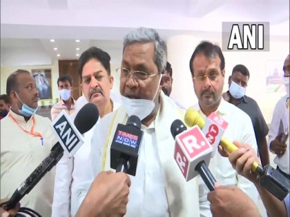 Siddaramaiah accuses Karnataka Minister of forgery, demands his resignation | Siddaramaiah accuses Karnataka Minister of forgery, demands his resignation