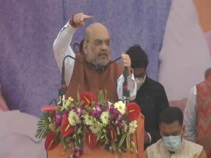 Casteist, family parties of 'Bua-Babua' couldn't bring development in UP: Amit Shah | Casteist, family parties of 'Bua-Babua' couldn't bring development in UP: Amit Shah