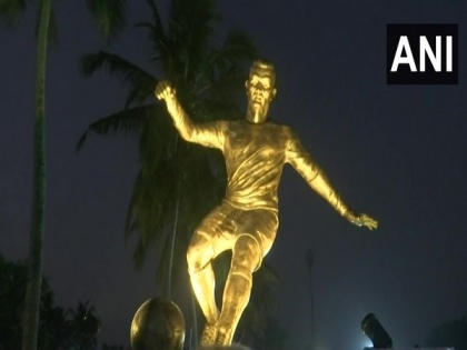 Cristiano Ronaldo's statue installed in Panaji, Goa | Cristiano Ronaldo's statue installed in Panaji, Goa