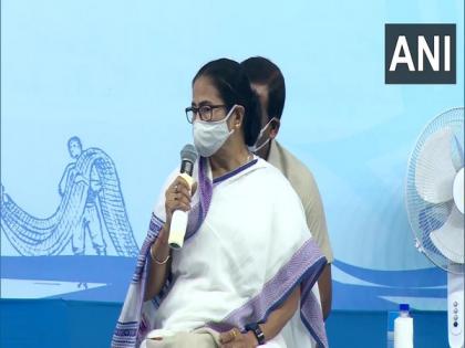 TMC Foundation Day: Mamata Banerjee greets workers, supporters, says 'will continue fight against all injustices' | TMC Foundation Day: Mamata Banerjee greets workers, supporters, says 'will continue fight against all injustices' TMC Foundation Day: Mamata Banerjee greets workers, supporters, says 'will continue fight against all injustices' | TMC Foundation Day: Mamata Banerjee greets workers, supporters, says 'will continue fight against all injustices'
