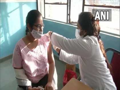 COVID-19 vaccination for 15-18 age group begins across India | COVID-19 vaccination for 15-18 age group begins across India