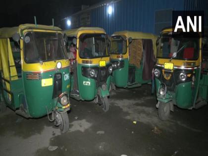 Auto rickshaw drivers in Delhi facing hardship due to night curfew | Auto rickshaw drivers in Delhi facing hardship due to night curfew