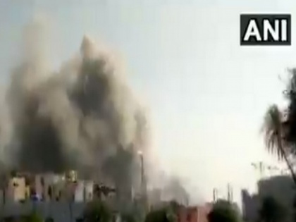 Fire breaks out at Serum Institute in Pune, 10 fire tenders rushed to spot | Fire breaks out at Serum Institute in Pune, 10 fire tenders rushed to spot