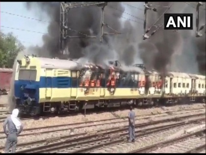 Fire breaks out in parked train at Rohtak Railway Station, no casualty reported | Fire breaks out in parked train at Rohtak Railway Station, no casualty reported