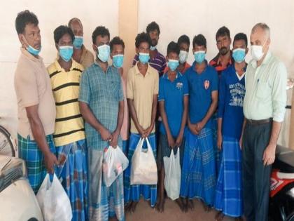 13 fishermen arrested by Sri Lankan Navy being released: Indian High Commission | 13 fishermen arrested by Sri Lankan Navy being released: Indian High Commission