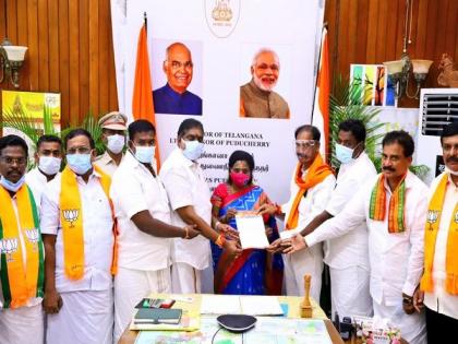 Puducherry: BJP delegation meets Lt Governor, submits memorandum over PM's security breach in Punjab | Puducherry: BJP delegation meets Lt Governor, submits memorandum over PM's security breach in Punjab