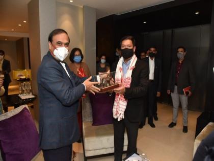 Arunachal Pradesh, Assam CMs meet to discuss boundary issues | Arunachal Pradesh, Assam CMs meet to discuss boundary issues Arunachal Pradesh, Assam CMs meet to discuss boundary issues | Arunachal Pradesh, Assam CMs meet to discuss boundary issues