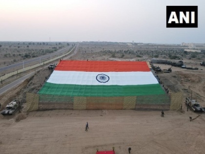 Army Day: World's largest Khadi national flag displayed in Jaisalmer | Army Day: World's largest Khadi national flag displayed in Jaisalmer