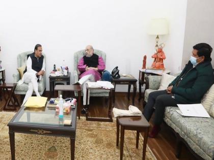 Assam, Meghalaya CMs meet Amit Shah, submit regional committee reports on border row | Assam, Meghalaya CMs meet Amit Shah, submit regional committee reports on border row