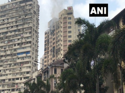 2 injured in fire at 20 storey building in Mumbai | 2 injured in fire at 20 storey building in Mumbai