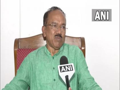 Ex-Goa CM Laxmikant Parsekar quits BJP ahead of Assembly polls | Ex-Goa CM Laxmikant Parsekar quits BJP ahead of Assembly polls