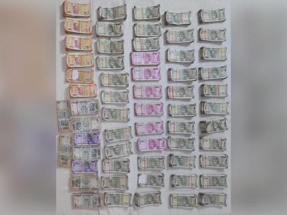 Jharkhand ATS arrests key member of gang involved in extortion business, seizes cash over Rs 32 lakhs | Jharkhand ATS arrests key member of gang involved in extortion business, seizes cash over Rs 32 lakhs Jharkhand ATS arrests key member of gang involved in extortion business, seizes cash over Rs 32 lakhs | Jharkhand ATS arrests key member of gang involved in extortion business, seizes cash over Rs 32 lakhs