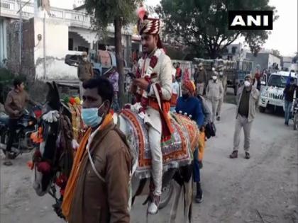 Rajasthan: Bundi administration helps Dalit groom sit atop a horse during wedding ceremony | Rajasthan: Bundi administration helps Dalit groom sit atop a horse during wedding ceremony