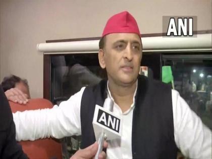 BJP can do anything before polls, says Akhilesh Yadav over delay in chopper takeoff | BJP can do anything before polls, says Akhilesh Yadav over delay in chopper takeoff
