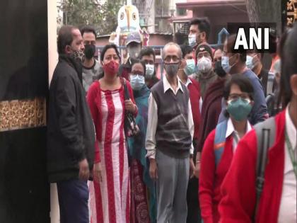 COVID-19: Schools re-open for classes 8-12 in West Bengal | COVID-19: Schools re-open for classes 8-12 in West Bengal COVID-19: Schools re-open for classes 8-12 in West Bengal | COVID-19: Schools re-open for classes 8-12 in West Bengal