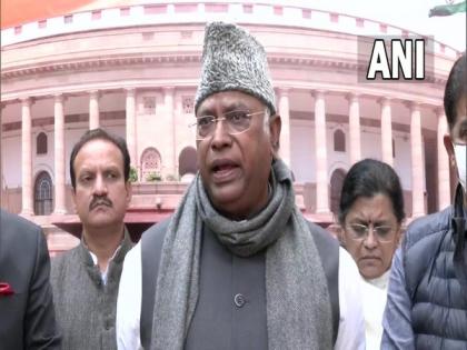 PM has forgotten to maintain dignity while speaking in Parliament: Congress | PM has forgotten to maintain dignity while speaking in Parliament: Congress PM has forgotten to maintain dignity while speaking in Parliament: Congress | PM has forgotten to maintain dignity while speaking in Parliament: Congress