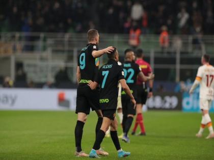Coppa Italia: Inter Milan defeat Mourinho's Roma to reach semis | Coppa Italia: Inter Milan defeat Mourinho's Roma to reach semis