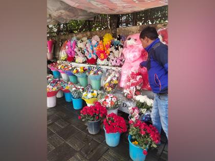 Are local florists' shops in Delhi flourishing amid Valentine's week 2022? | Are local florists' shops in Delhi flourishing amid Valentine's week 2022?