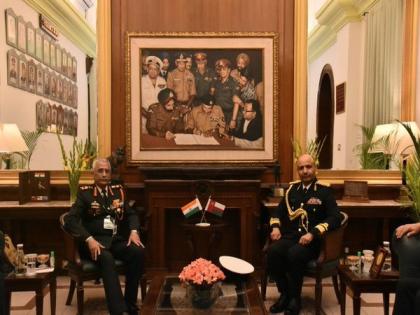 Commander Royal Navy of Oman calls on Army Chief General MM Naravane, discussed bilateral defence cooperation | Commander Royal Navy of Oman calls on Army Chief General MM Naravane, discussed bilateral defence cooperation