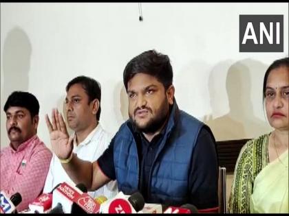 Hardik Patel warns of statewide agitation if Gujarat govt doesn't withdraw cases against Patidar agitators before March 23 | Hardik Patel warns of statewide agitation if Gujarat govt doesn't withdraw cases against Patidar agitators before March 23