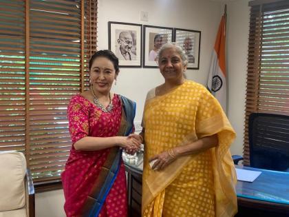 Japanese PM's adviser calls on Sitharaman, discusses women's empowerment issues | Japanese PM's adviser calls on Sitharaman, discusses women's empowerment issues