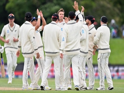 NZ vs SA, 2nd Test: Wagner, Southee strike but visitors extend lead to 211 (Stumps, Day 3) | NZ vs SA, 2nd Test: Wagner, Southee strike but visitors extend lead to 211 (Stumps, Day 3)
