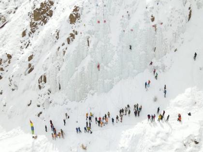 ITBP organizes first-ever ice wall climbing competition in Ladakh | ITBP organizes first-ever ice wall climbing competition in Ladakh