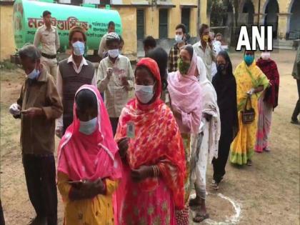 UP Assembly polls Phase 5: 42.28 pc voter turnout recorded till 3 pm | UP Assembly polls Phase 5: 42.28 pc voter turnout recorded till 3 pm UP Assembly polls Phase 5: 42.28 pc voter turnout recorded till 3 pm | UP Assembly polls Phase 5: 42.28 pc voter turnout recorded till 3 pm