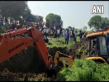 7-year-old boy falls into borewell in MP's Damoh district, rescue efforts on | 7-year-old boy falls into borewell in MP's Damoh district, rescue efforts on