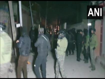 J-K: Terrorists fire at police inspector in Srinagar | J-K: Terrorists fire at police inspector in Srinagar