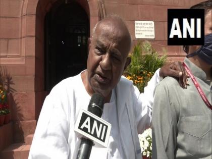 Former PM Deve Gowda ask K'taka govt to call political parties for discussion on Hijab ban | Former PM Deve Gowda ask K'taka govt to call political parties for discussion on Hijab ban