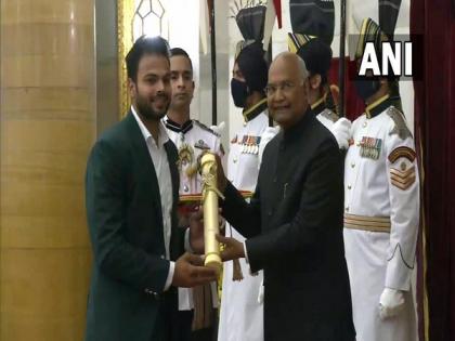Paralympic gold medallist Sumit Antil receives Padma Shri | Paralympic gold medallist Sumit Antil receives Padma Shri