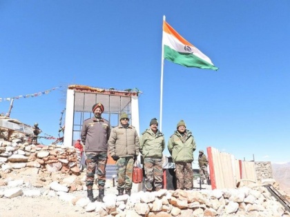 Northern Army Commander visits Eastern Ladakh, reviews operational preparedness of troops | Northern Army Commander visits Eastern Ladakh, reviews operational preparedness of troops