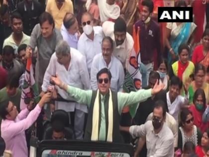 West Bengal: Shatrughan Sinha files nomination for Asansol LS bypolls | West Bengal: Shatrughan Sinha files nomination for Asansol LS bypolls